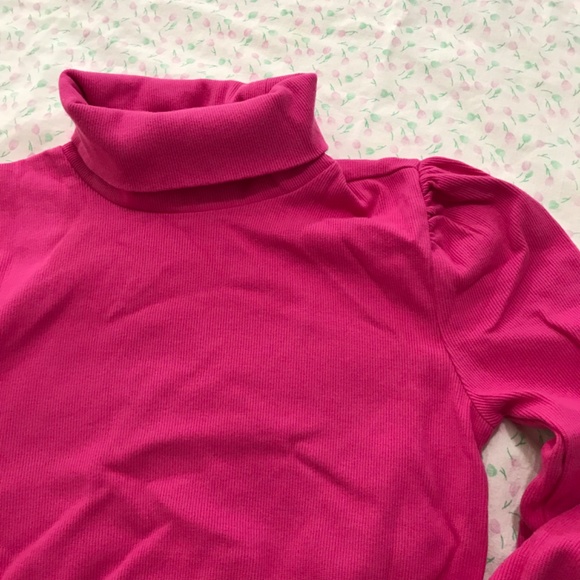 NWOT GAP Cotton Turtleneck Ruched Shoulder Girls XXL Women's S/M Hot Pink - Picture 2 of 6